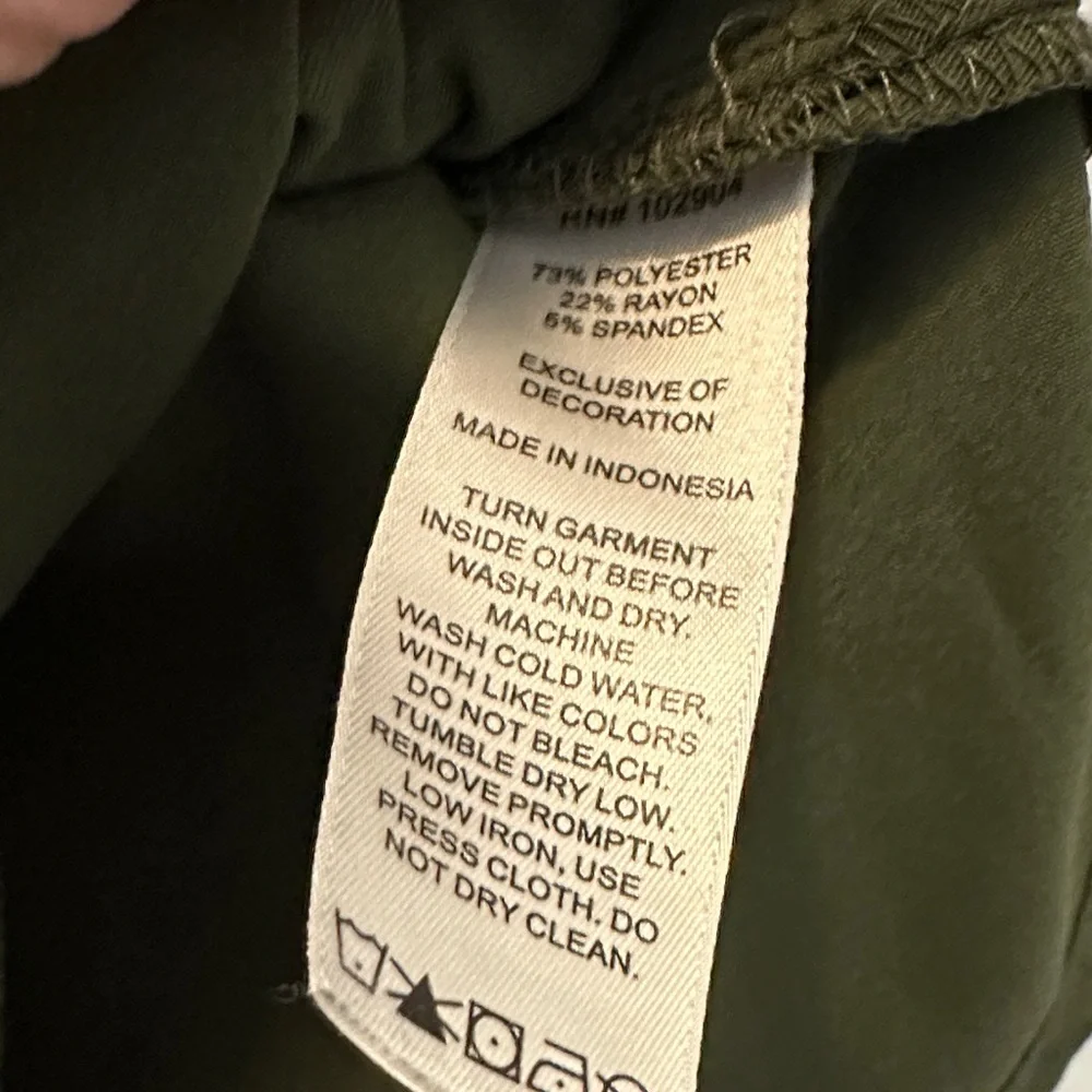 Olive Green Beyond Scrubs Shirt Size Small